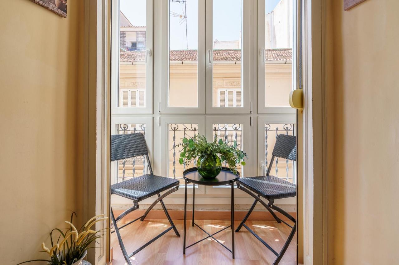 Bright Two-Bedroom Apartment In The Historic Center Malaga Exterior photo